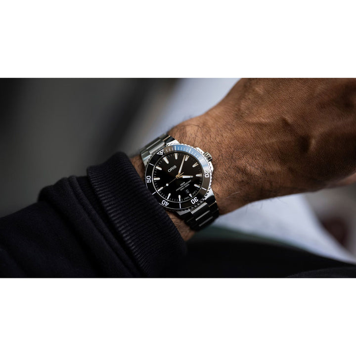 Oris Aquis 41.5mm Black Dial Silver Steel Bracelet