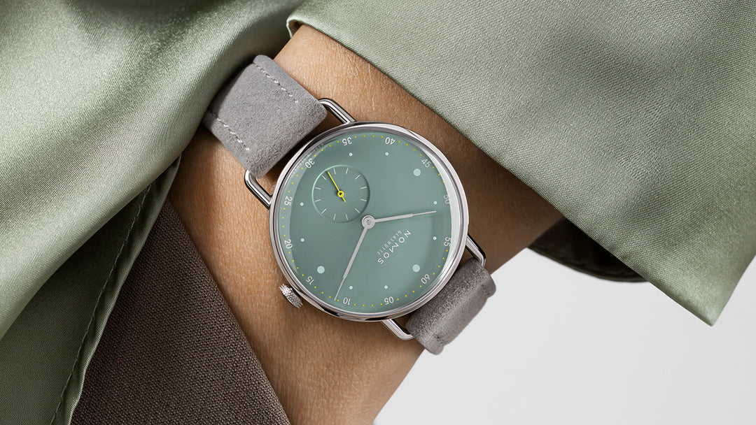 NOMOS Metro 33mm Galvanized, sage green Dial Grey Vegan velour, remborded, with quick-change spring bars Strap
