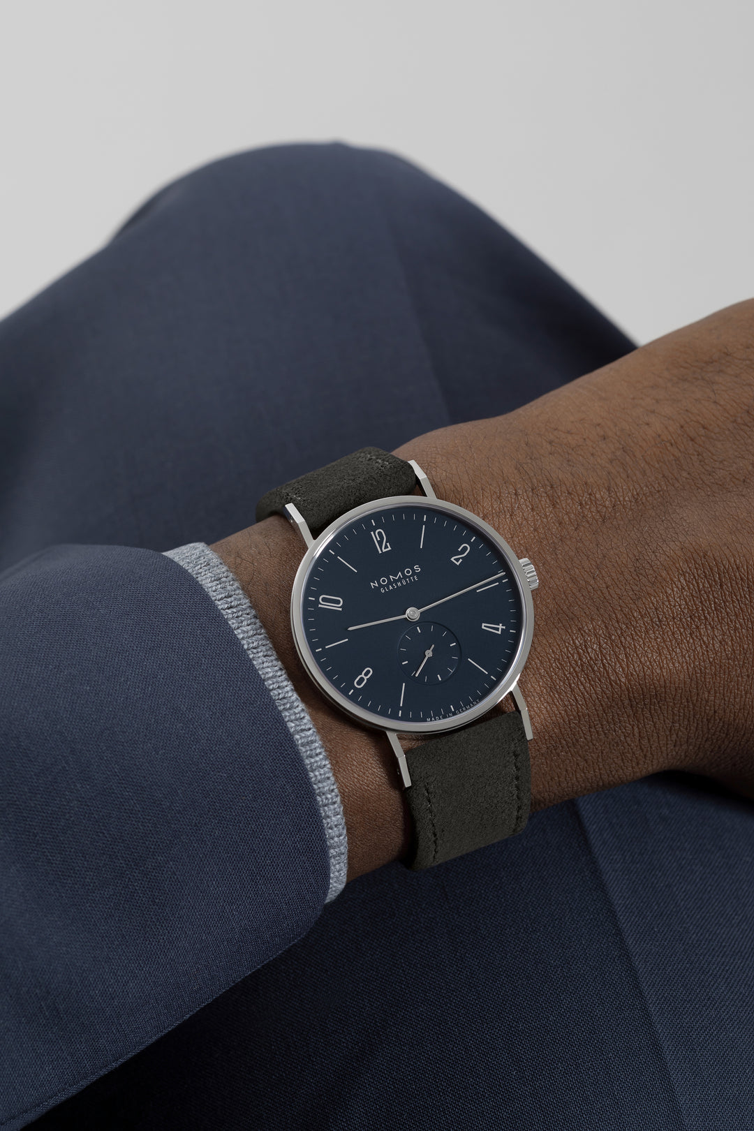 NOMOS Tangente 37.5mm Midnight blue Dial Anthracite Vegan velour, remborded Strap