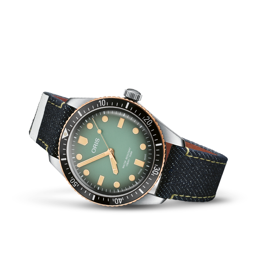 Oris Divers Sixty-Five 40mm Green Dial Navy Strap