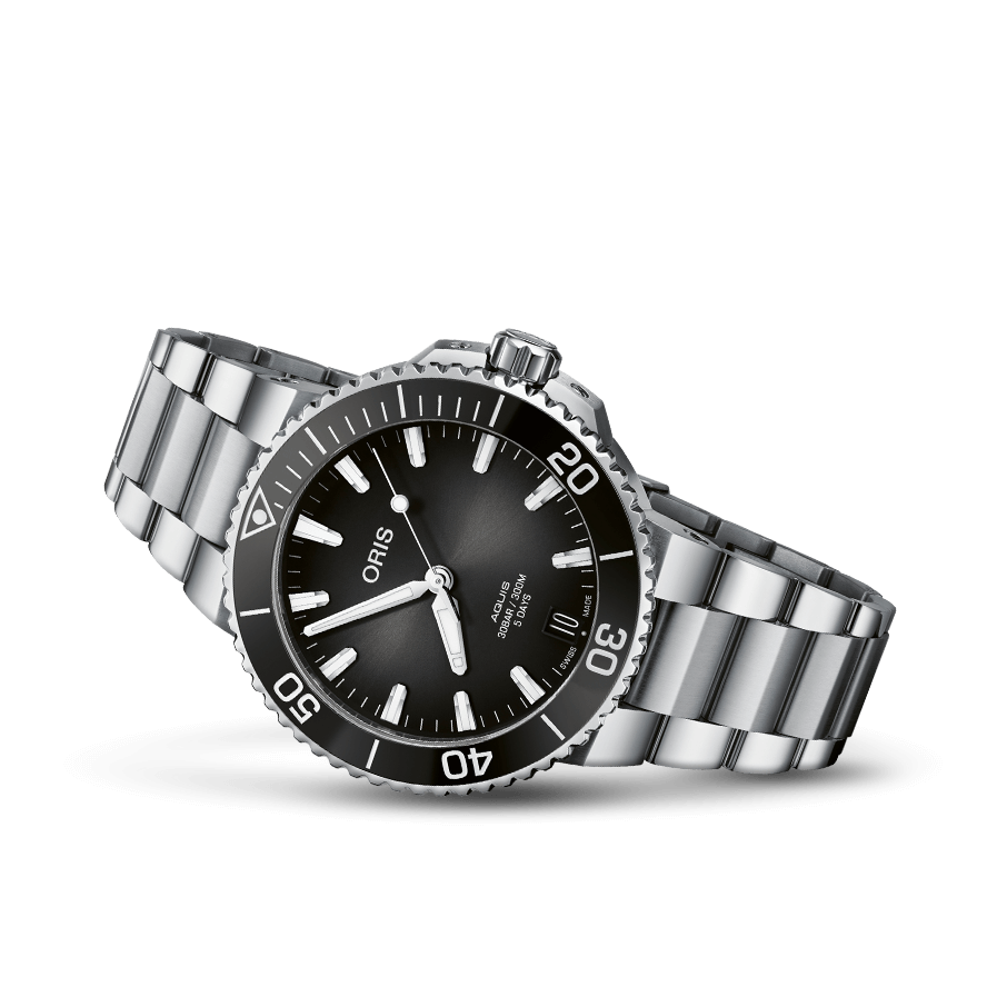 Oris Aquis 41.5mm Black Dial Silver Steel Bracelet