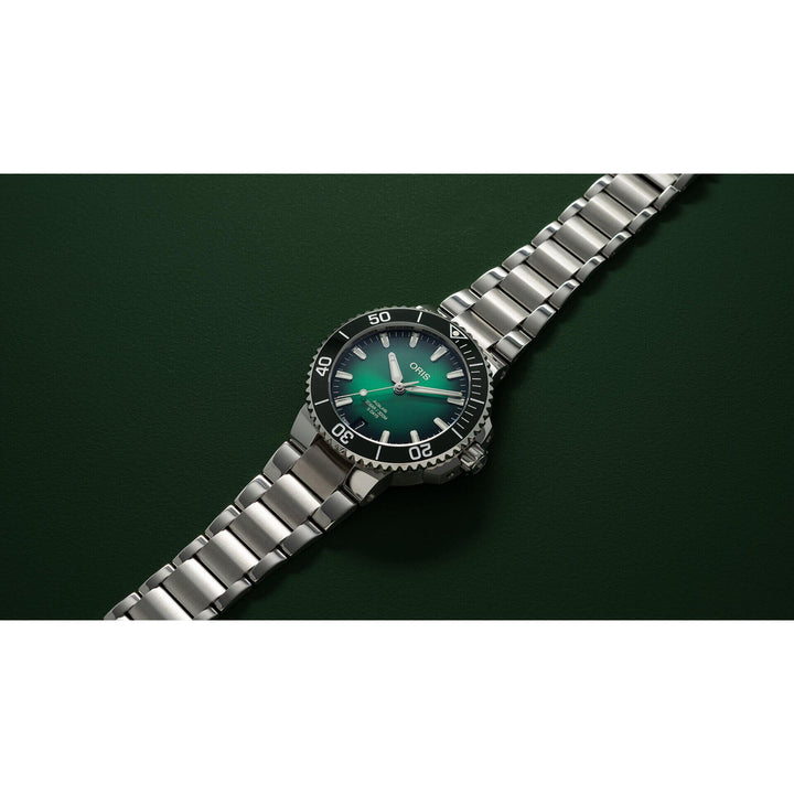 Oris Aquis 41.5mm Green Dial Silver Steel Bracelet