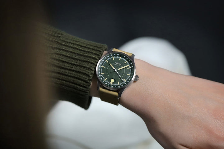 SINN 308 Hunting watch 40mm Green Dial Sand Strap