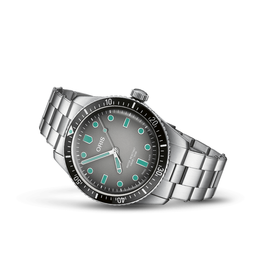 Oris Divers Sixty-Five 40mm Grey Dial Silver Steel Bracelet