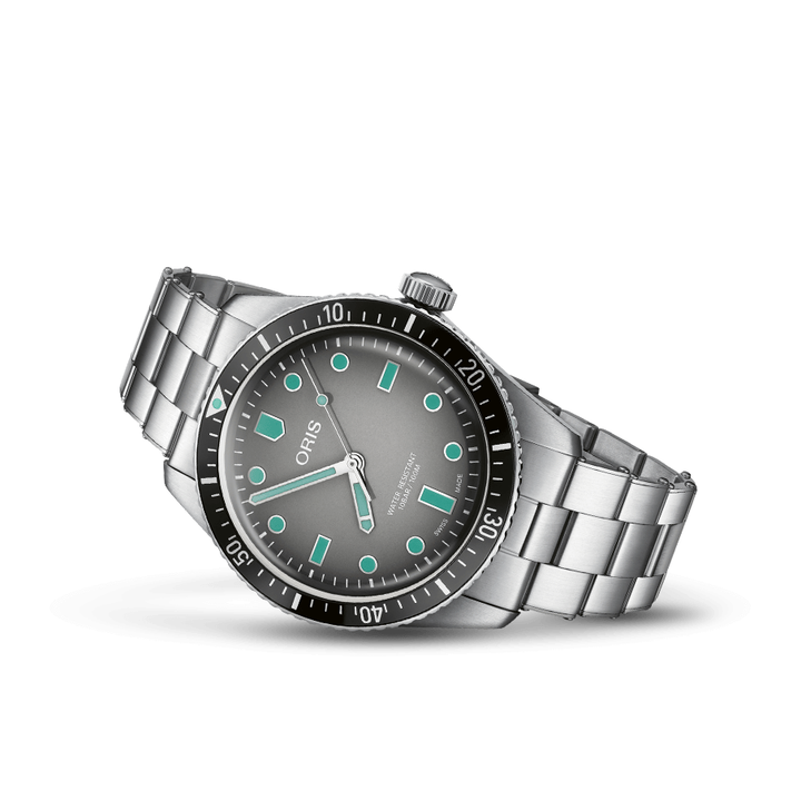 Oris Divers Sixty-Five 40mm Grey Dial Silver Steel Bracelet