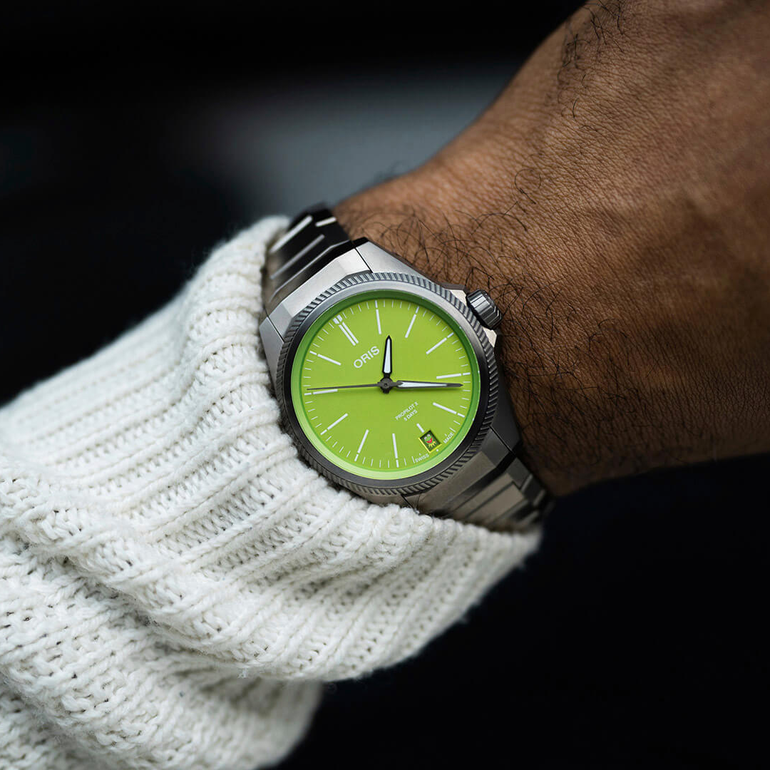 Oris ProPilot X Kermit Edition 39mm Green Dial Silver Steel Bracelet
