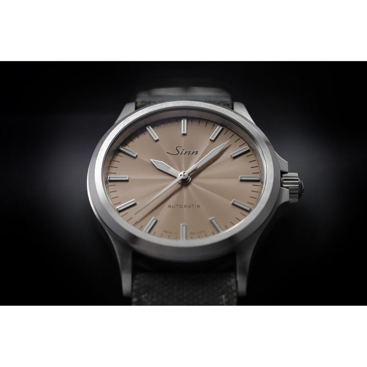 Sinn 556 SAND 38.5mm Sand Dial Silver Steel Bracelet