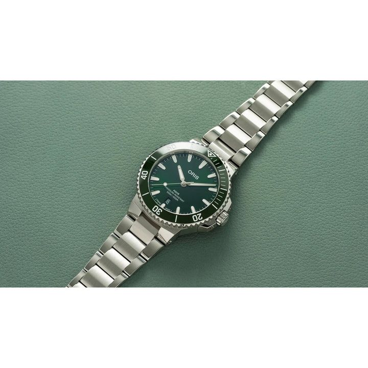 Oris Aquis 41.5mm Green Dial Silver Steel Bracelet