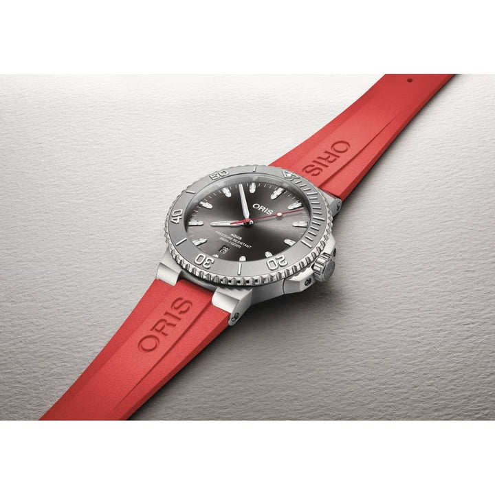 Oris Aquis Relief Date 43.5mm Grey Dial Orange Strap