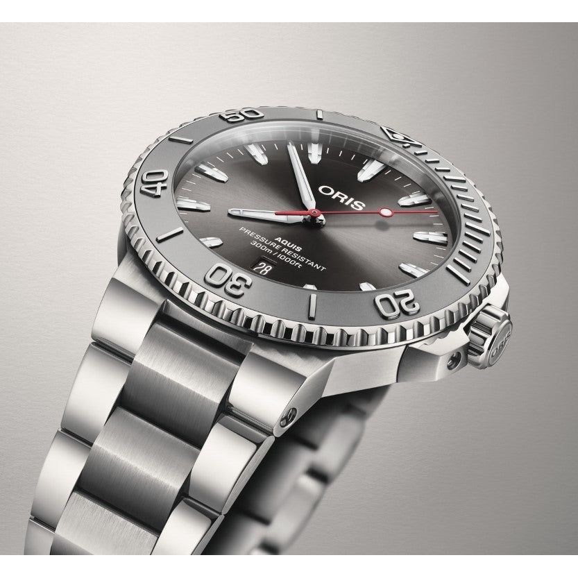 Oris Aquis Relief Date 43.5mm Grey Dial Silver Steel Bracelet