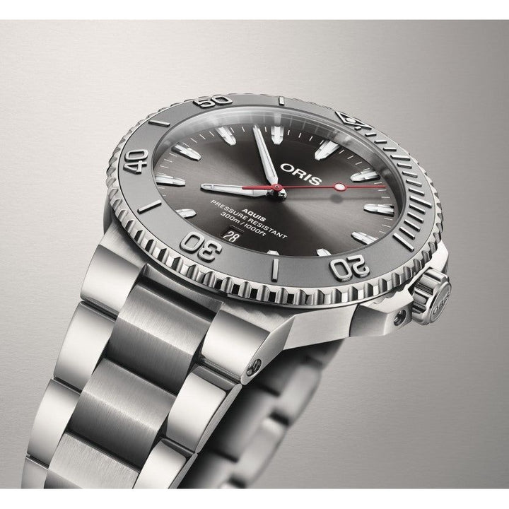 Oris Aquis Relief Date 43.5mm Grey Dial Silver Steel Bracelet