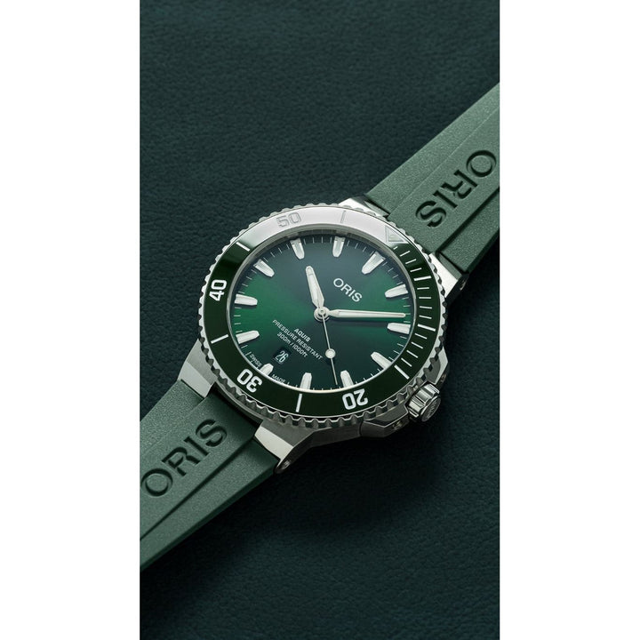 Oris Aquis Date 43.5mm Green Dial Silver Steel Bracelet