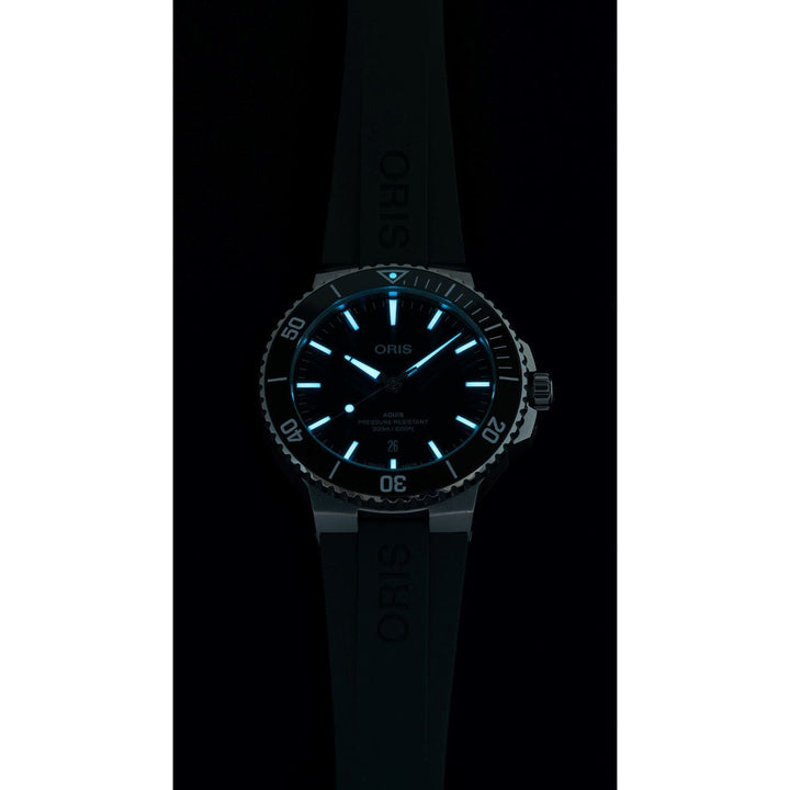 Oris Aquis Date 43.5mm Green Dial Silver Steel Bracelet