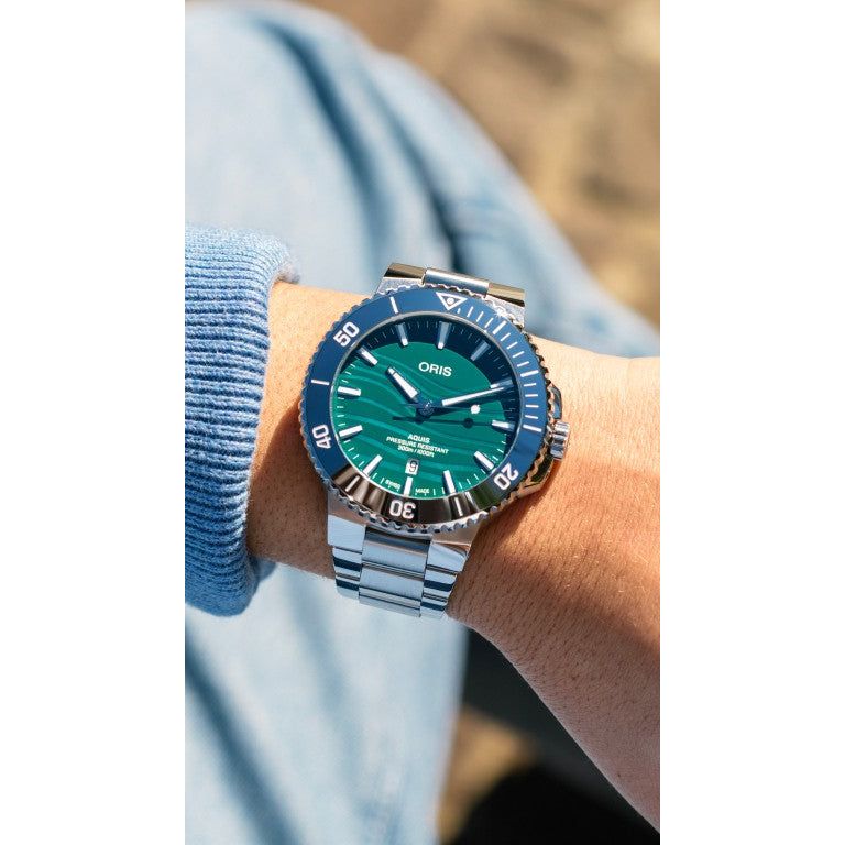 Oris Aquis Yangtze Jiangtun Limited Edition 43.5mm Blue Green MOP Dial Silver Steel Bracelet
