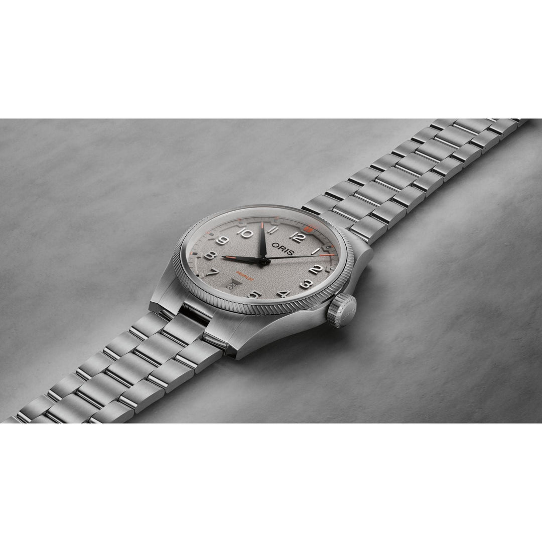 Oris Propilot 41mm Chalk Dial Stainless Steel Steel Bracelet