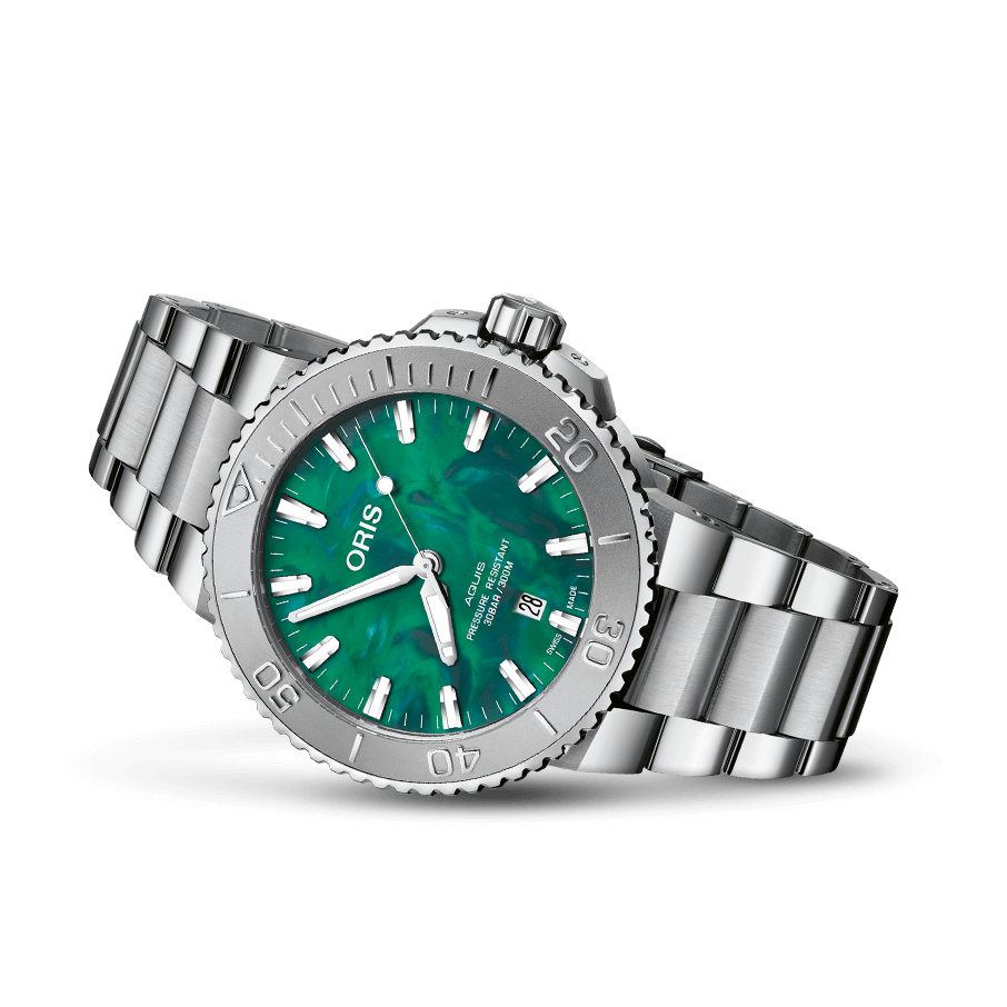 Oris Aquis X Bracenet 43.5mm Green Dial Silver Steel Bracelet