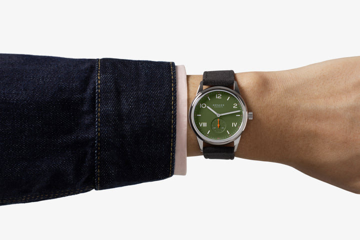 NOMOS Club Campus 38.5mm Olive green Dial Anthracite Vegan velour, remborded Strap