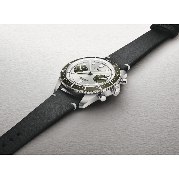 Oris Divers Sixty Five Chronograph 40mm silver grey Dial Black Strap