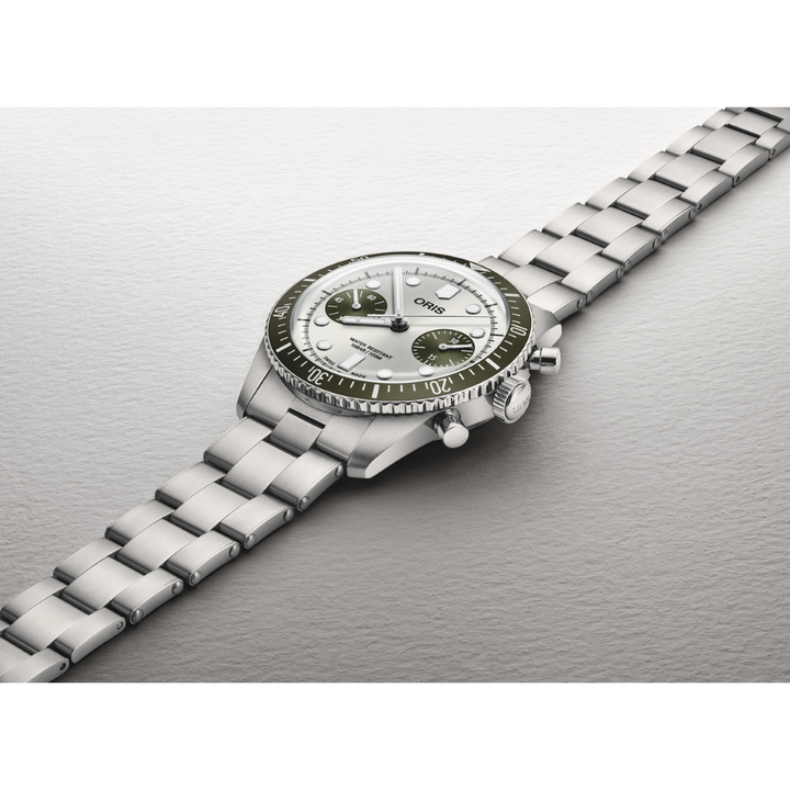Oris Divers Sixty Five Chronograph 40mm silver grey Dial Silver Steel Bracelet