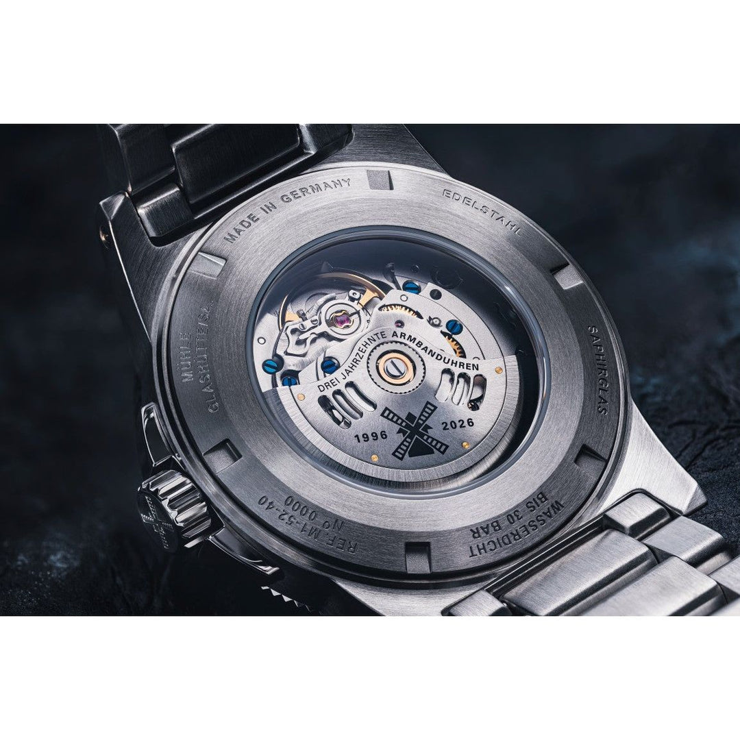 Mühle Glashütte Sportivo 42.5mm Deep blue Dial Silver Steel Bracelet