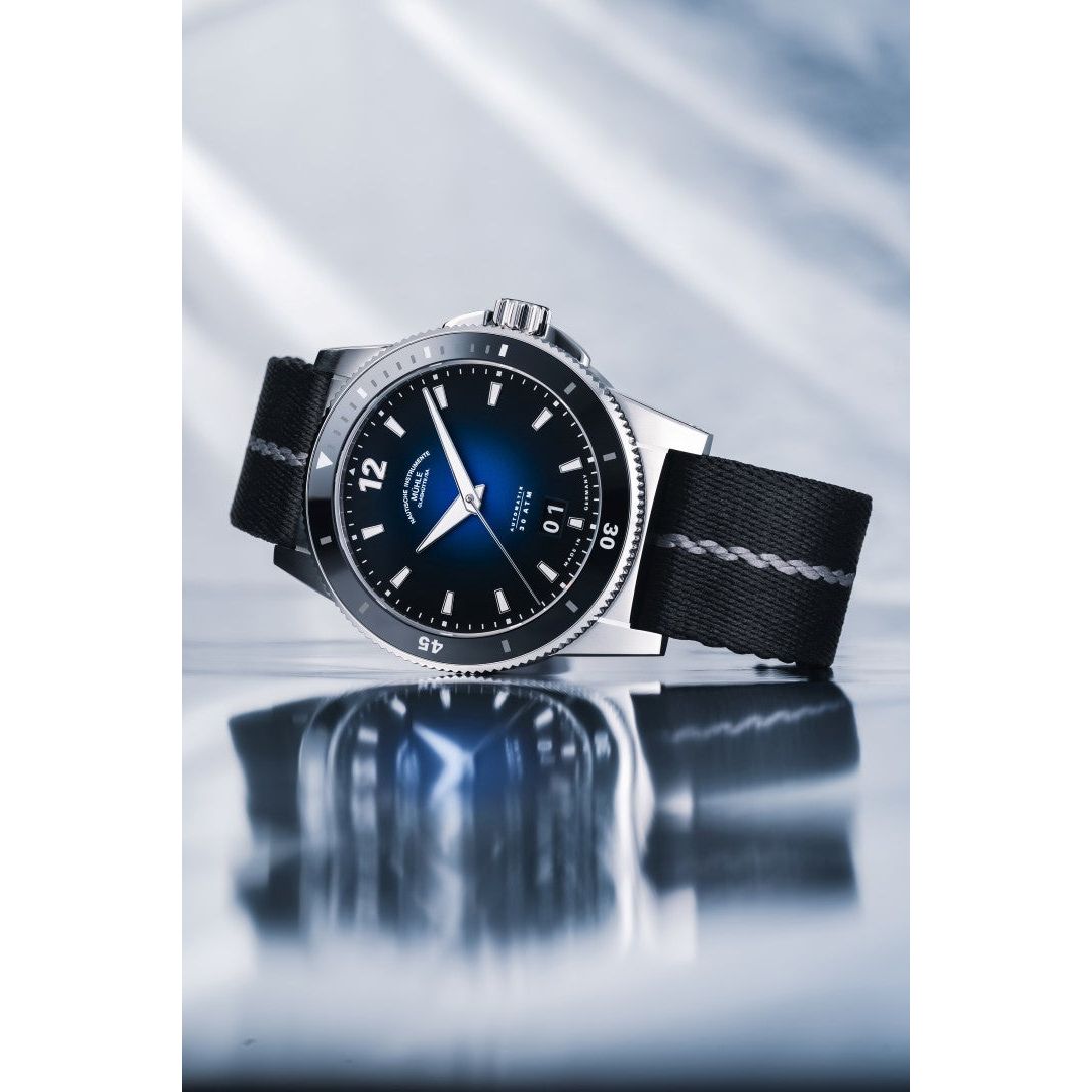 Mühle Glashütte Sportivo 42.5mm Deep blue Dial Black Strap
