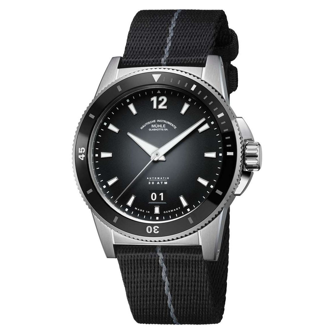 Mühle Glashütte Sportivo Big Date 42.4mm Black Dial Black Strap