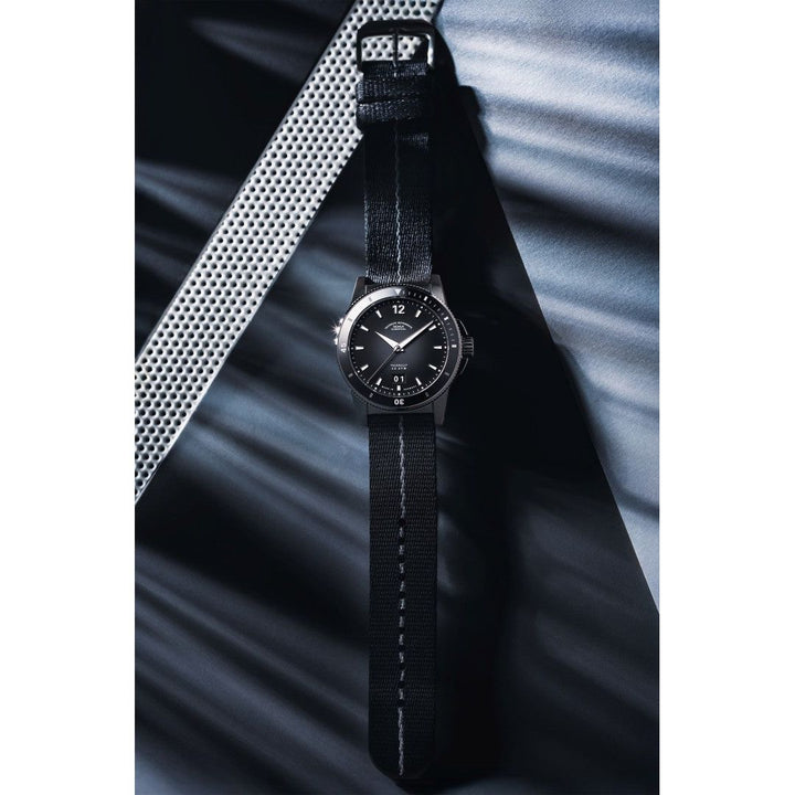 Mühle Glashütte Sportivo Big Date 42.4mm Black Dial Black Strap