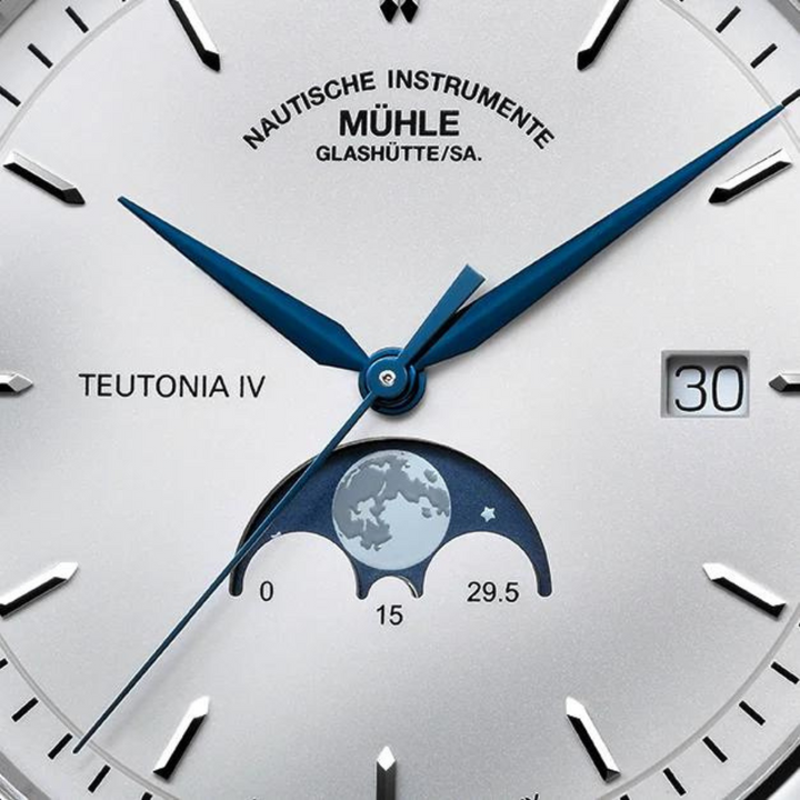 Mühle Glashütte Teutonia 41mm White Dial Silver Steel Bracelet